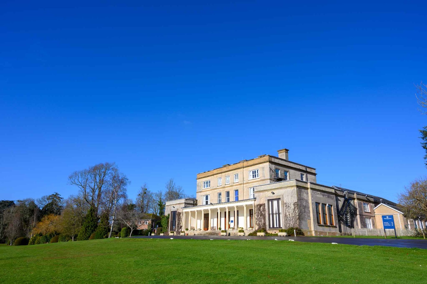 King's Hall School